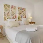 Villa Mares *